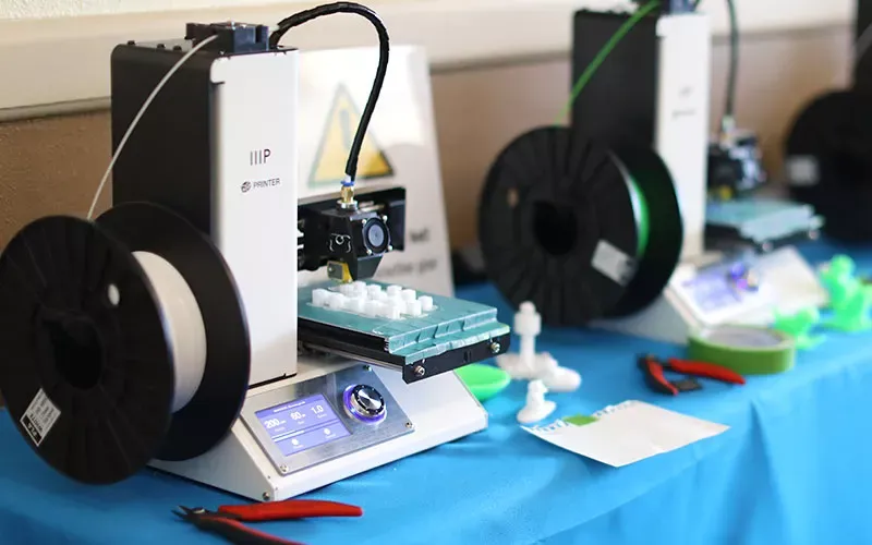 3D Printing Workshops & Courses - Robomonnk
